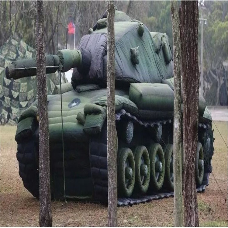 六枝特军用充气坦克